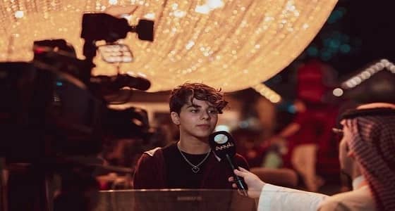 بالفيديو والصور..عازفة البيانو دالين خالد تخطف الأنظار في موسم الرياض