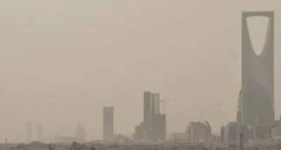 تنبيه.. غبار وأتربة على الرياض