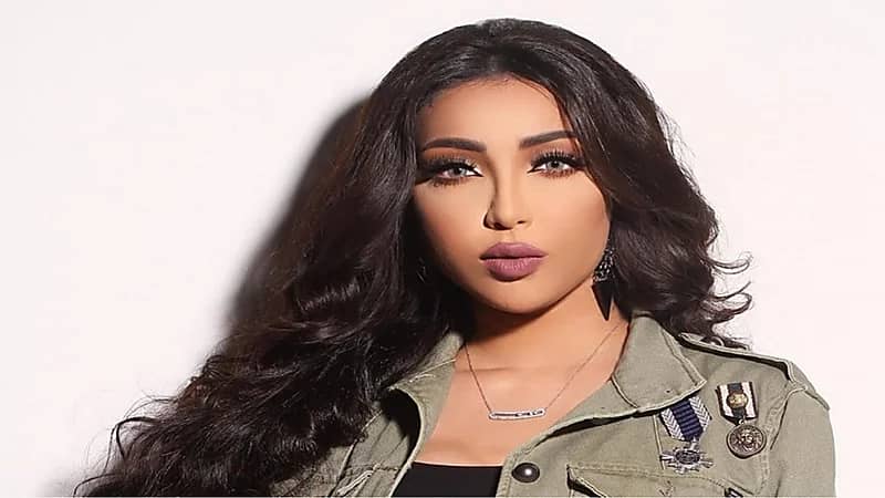 فيديو يثير الجدل لفتاة أمريكية تفضح دنيا بطمة بسبب صورة ابنتها