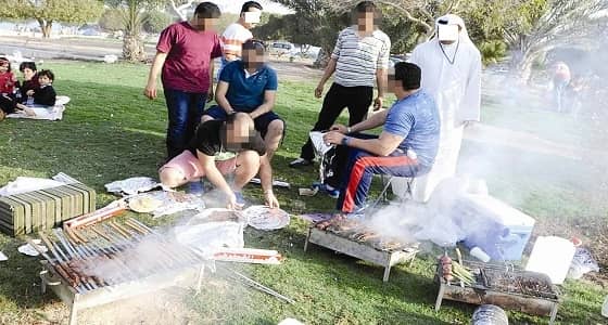 غرامات تبدأ بـ 100 ريال على الشواء والطبخ بالأماكن العامة