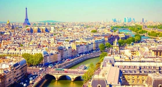 رئيس بلدية يمنع الحزن ويجبر السكان على الفرح