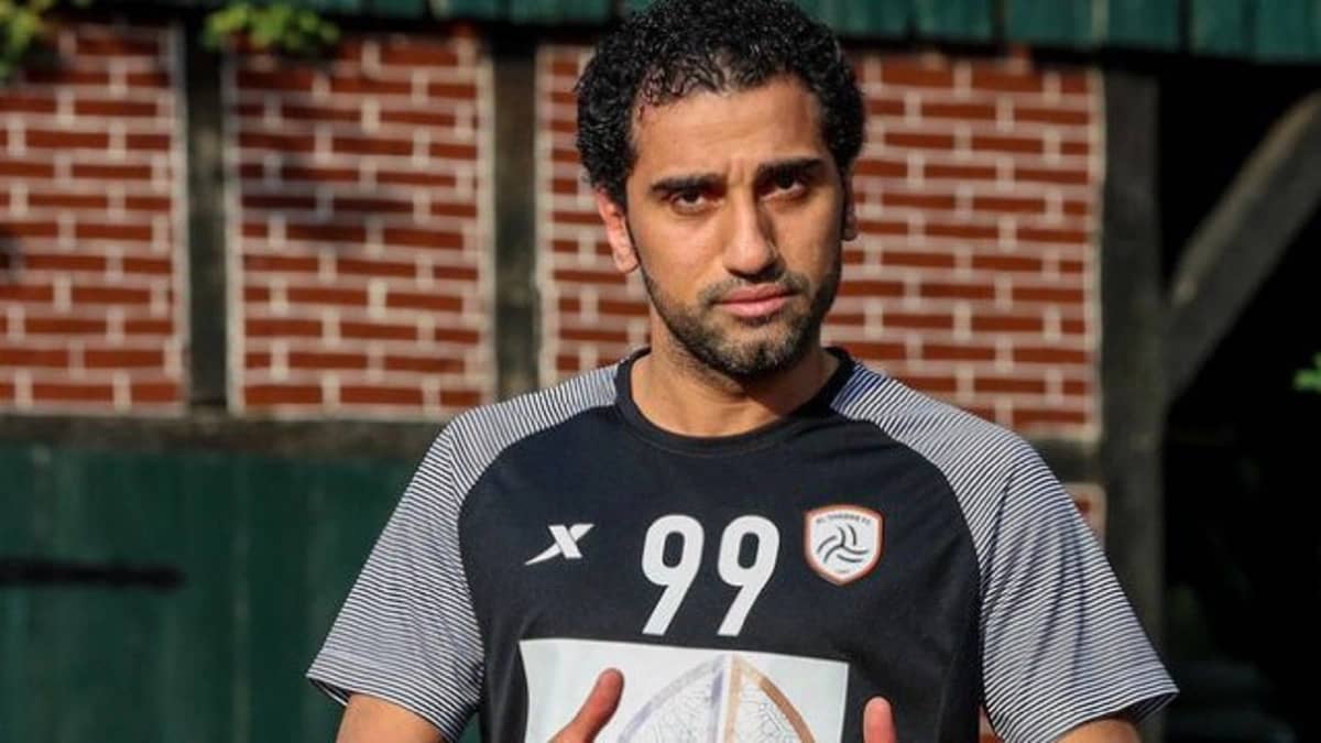 بالفيديو..الراهب يكشف حقيقة مقاضاة النصر لعدم استلام مستحقاته