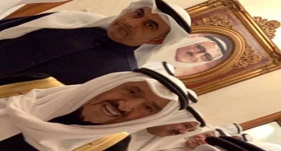 كعادته..أمير الكويت يشارك مواطنيه ويحضر قران نجل رئيس مجلس الأمة سابقًا