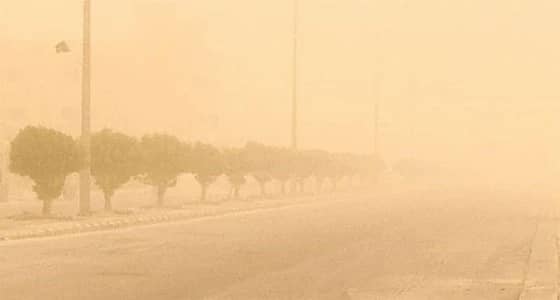 الإنذار المبكر يحذر من موجة رياح مثيرة للأتربة بعسير