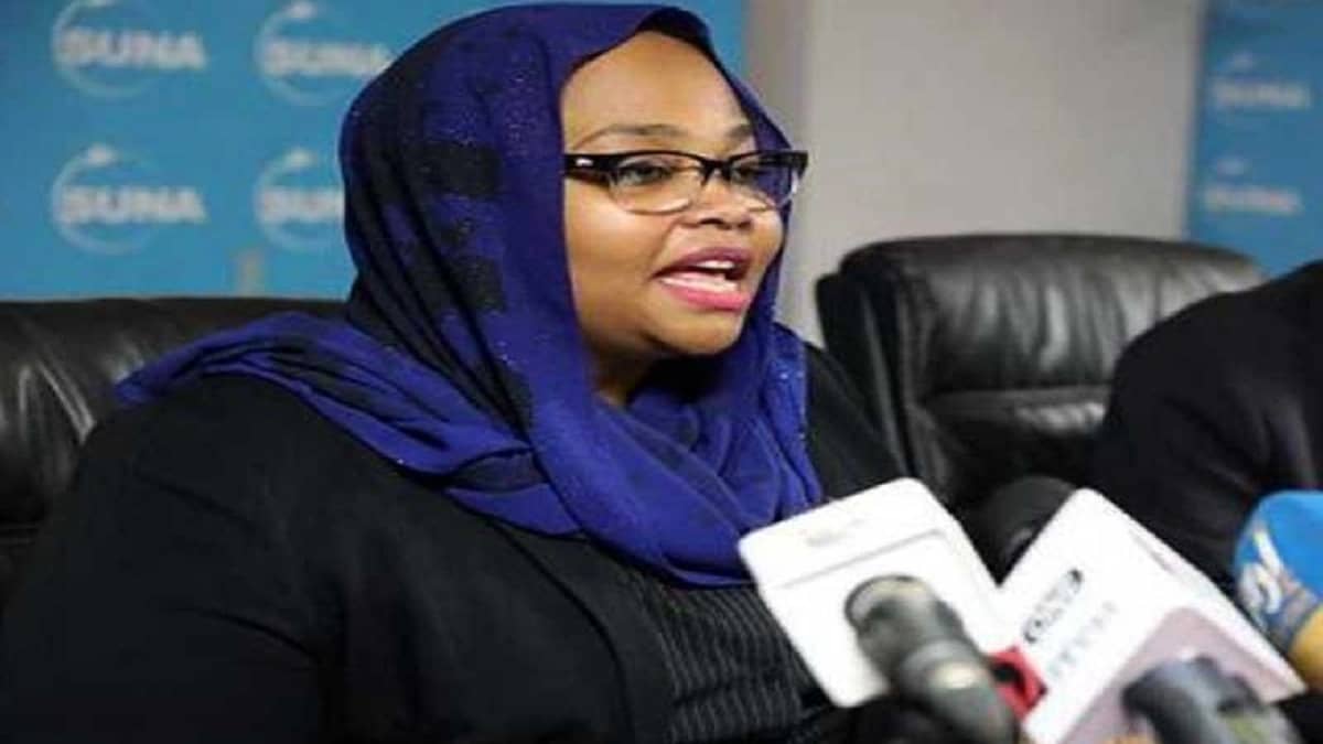 " كورونا " يلحق بوزيرة سودانية وحمدوك من ضمن المخالطين