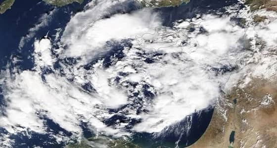 بالفيديو.. الأرصاد المصرية توضح الفرق بين إعصار عصمت ومنخفض حمادة