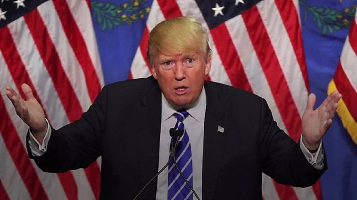 ترامب يتوقع وفاة أكثر من مليوني شخص في بلاده