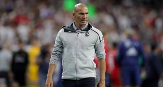 جماهير ريال مدريد تطالب بطرد زيدان عقب الهزيمة الفاضحة