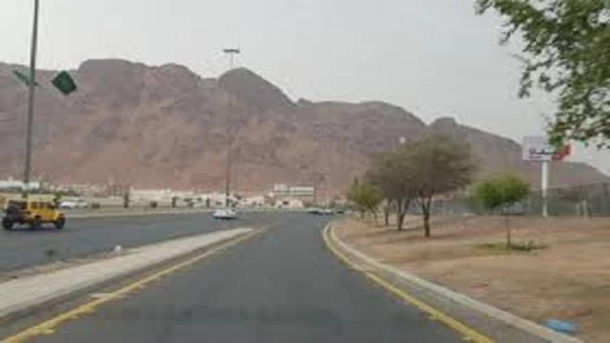 "النقل" تنبه بتشغيل تحويلة بدوار الحمراء بالمدينة المنورة غدا