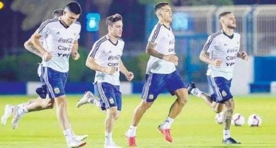 مواجهة صعبة بين العراق والأرجنتين في المملكة