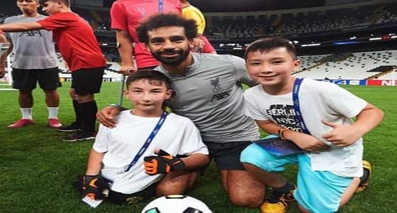 بالصور.. نجوم ليفربول يحققون أمنية أطفال من ذوي الهمم