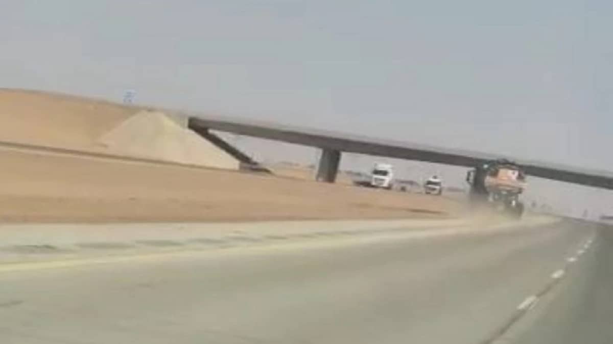 قائد مركبة يحاول الانتحار بالقيادة عكس طريق «المستوي» في شقراء