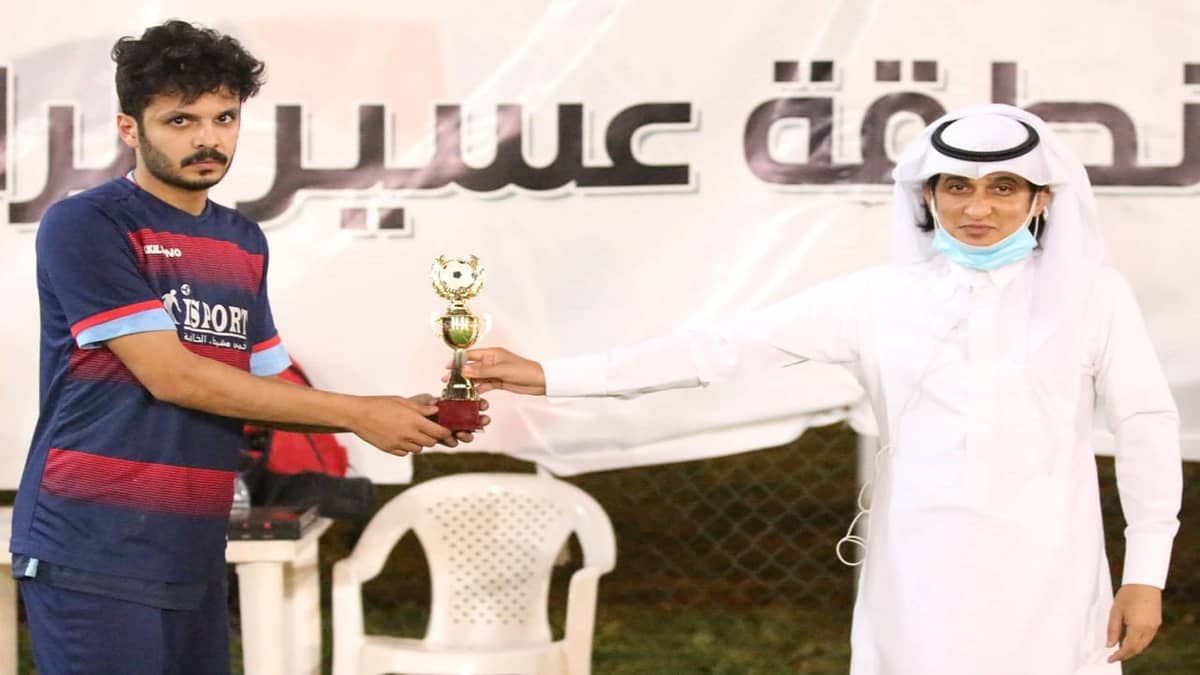 اثارة مونديال عسير تُشعل ليالي العيد الباردة بقمم ربع النهائي بأبها