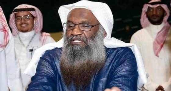 تعليق ساخر من " الكلباني " عقب لقاء الهلال والتعاون