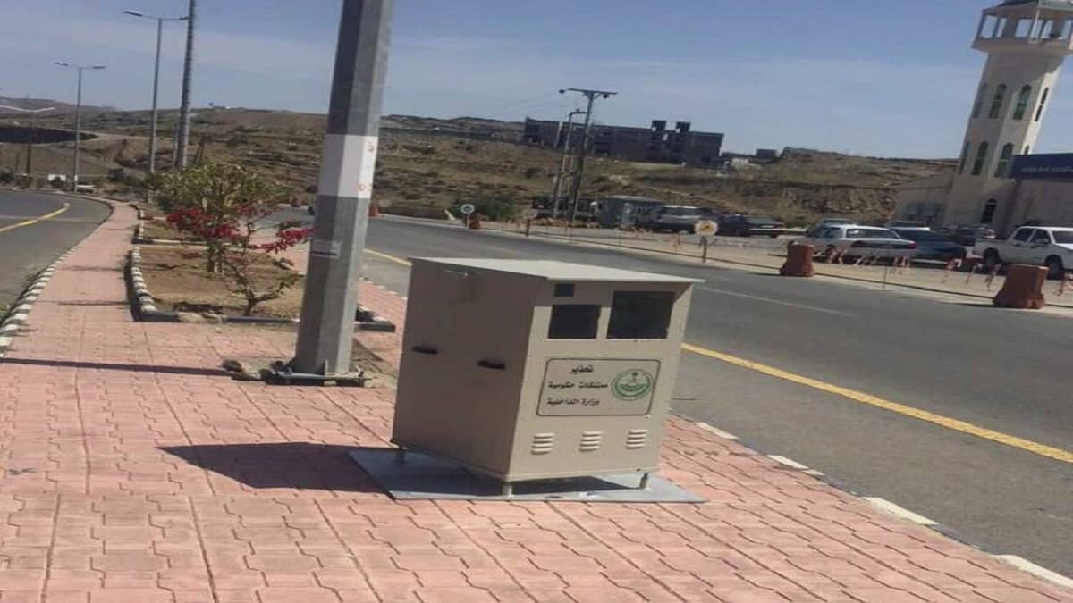 مجهول يعبث في ساهر ويحرقه على طريق الفطيحة بعسير