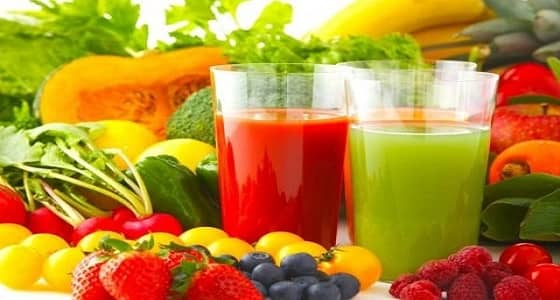 حاربي حب الشباب والبثور بعصير الفاكهة والخضروات
