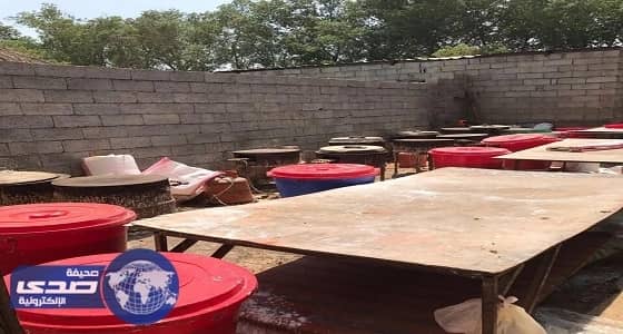 بلدية صبيا تضبط مصنعا متخفيا بإحدى المزارع لتحضير اللحوح والشمة