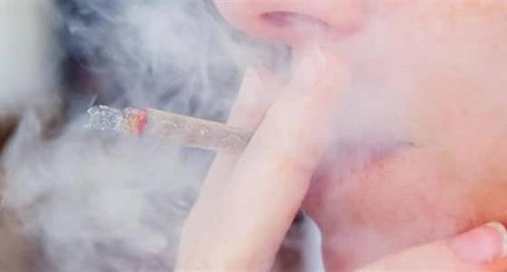 عشرينية تطلب الخلع: زوجي أغواني لتدخين المخدرات