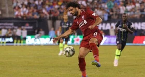 بالصور.. جيمس ميلنر يفسد وجبة غداء محمد صلاح في معسكر ليفربول