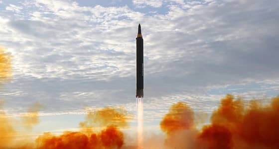 كوريا الشمالية تطلق عدة مقذوفات مجهولة النوع