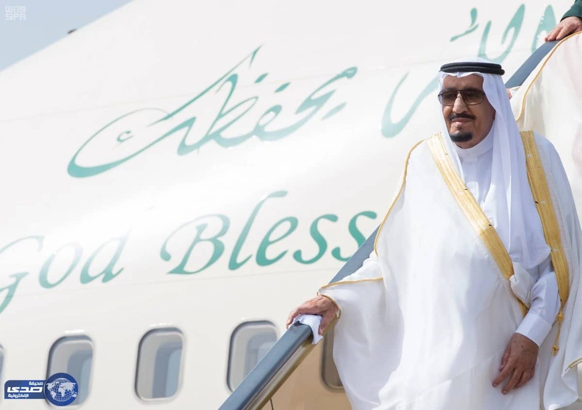 بالصور.. خادم الحرمين الشريفين يصل الرياض قادما من محافظة جدة