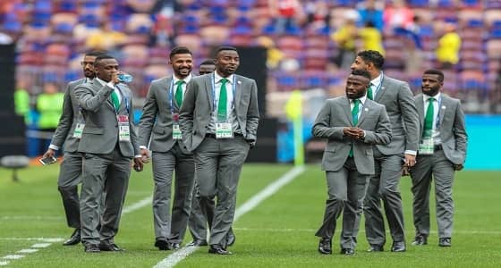 بالفيديو والصور.. لحظة وصول لاعبي الأخضر لملعب مباراة الافتتاح