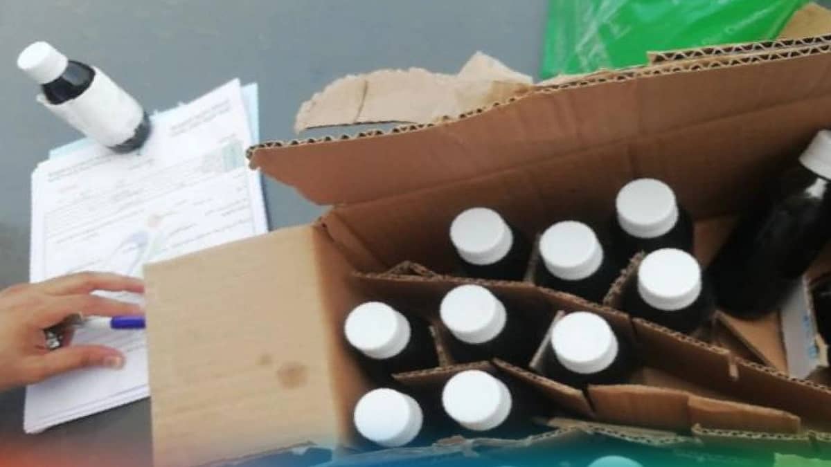 بالصور.. ضبط شخص يروج لمنتجات تجميل مغشوشة بجازان