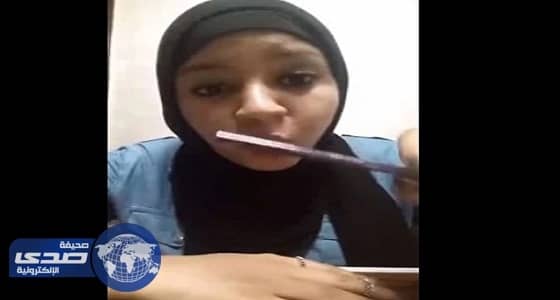 شاهد.. لحظة إخماد حريق هائل في 3 محلات مفروشات بـ "بريدة"