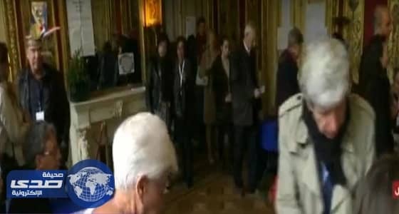 الذهب يتراجع مع تعزيز آمال التجارة لشهية المخاطرة