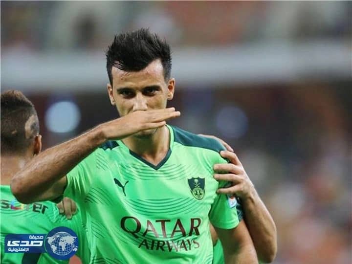 السومة يدخل نادي المائة