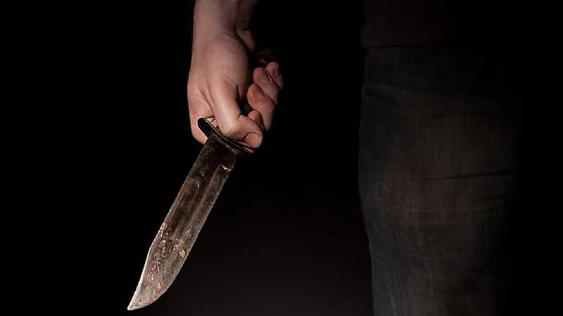 وفاة مجرم بأزمة قلبية خلال تقطيع جثة عشيقته!