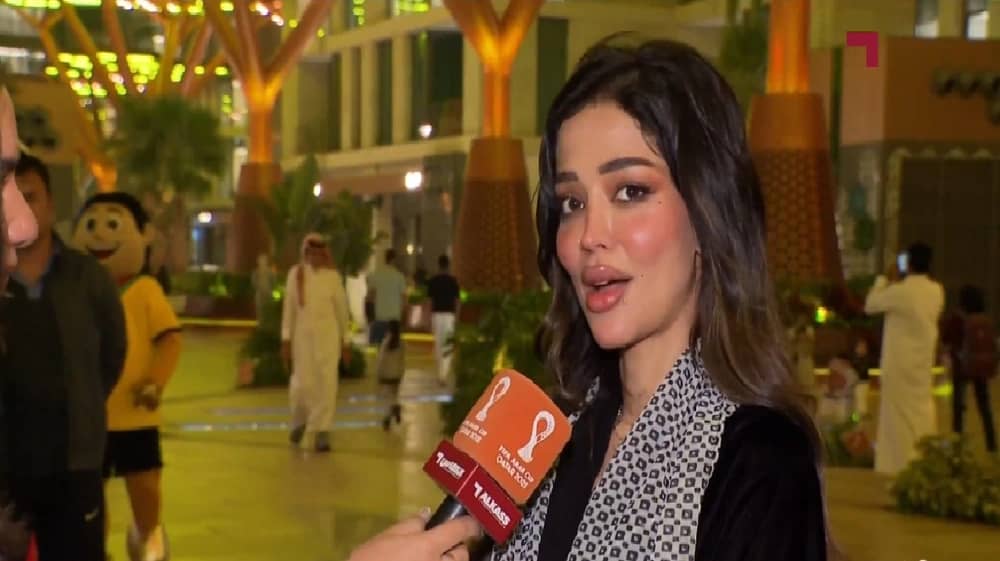 مشجعة سعودية: الفوز للأخضر غدًا بإذن الله.. فيديو