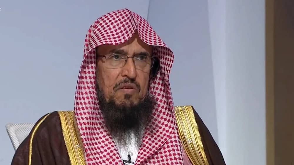 الشيخ يوسف بن سعيد : الذهاب إلى السحرة للعلاج محرم ولا يزيد المصاب إلا وهنًا .. فيديو