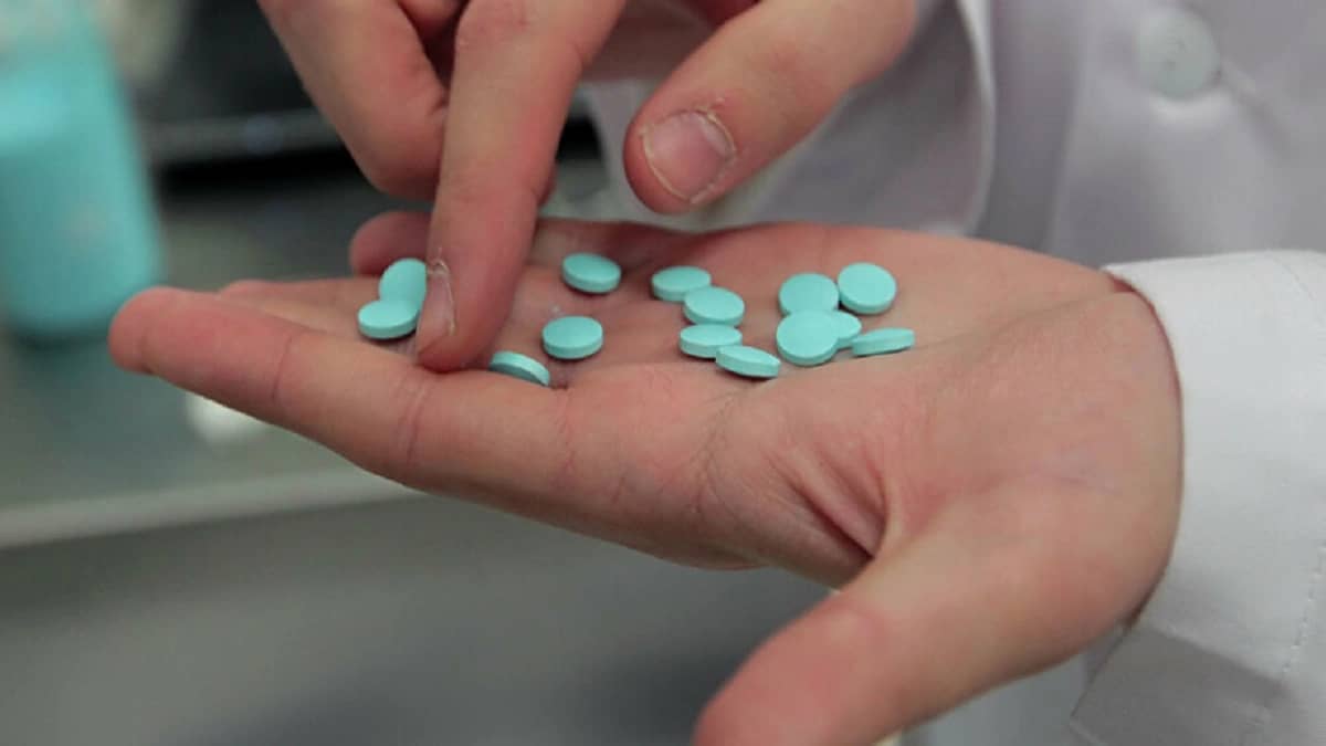 مختص يؤكد العلاقة بين المخدرات وكثرة الجرائم: " أب قتل طفلته دون أن يعلم "