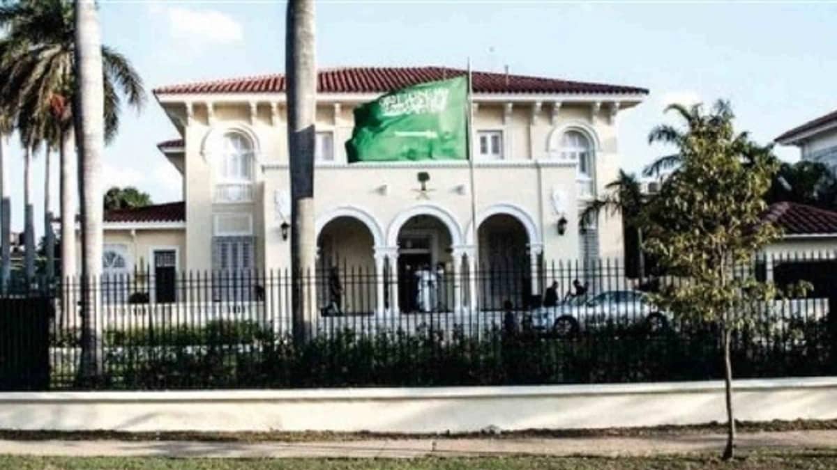 الخارجية تحدد 5 فئات لها الأولوية في العودة إلى المملكة