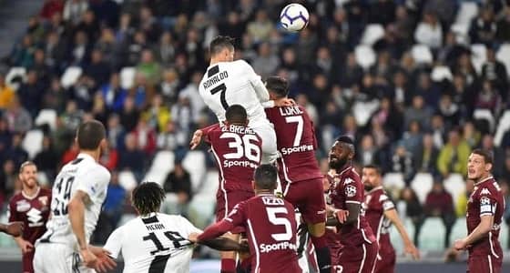 رونالدو يرشح جوزيه مورينيو لتدريب يوفنتوس