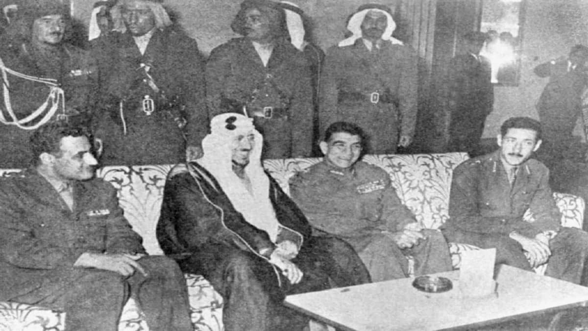 صور تاريخية للملك سعود و10 من الأمراء بدار الآثار المصرية