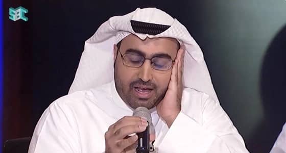 بالفيديو.. مٌنشد يقرأ آية قرآنية وبيت شعر ولطمية بمقام واحد