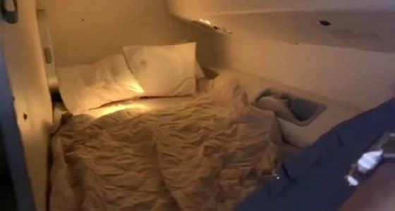 بالفيديو.. مواصفات غرفة نوم الطيارين في الجو .. لن تتخيل مكانها