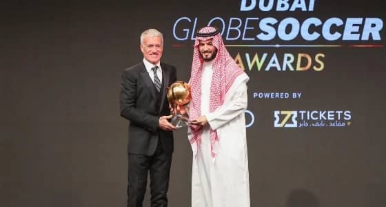 بالفيديو.. الهلال يتوج بجائزة أفضل نادي عربي لعام 2019
