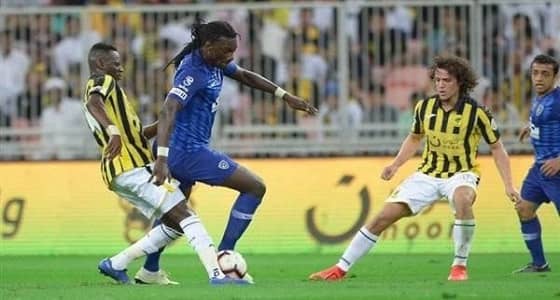قانوني يتساءل حول إعادة مباراة الهلال والاتحاد