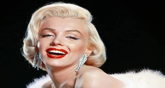 بالصورة.. 16500 دولار ثمن خصلة من شعر مارلين مونرو