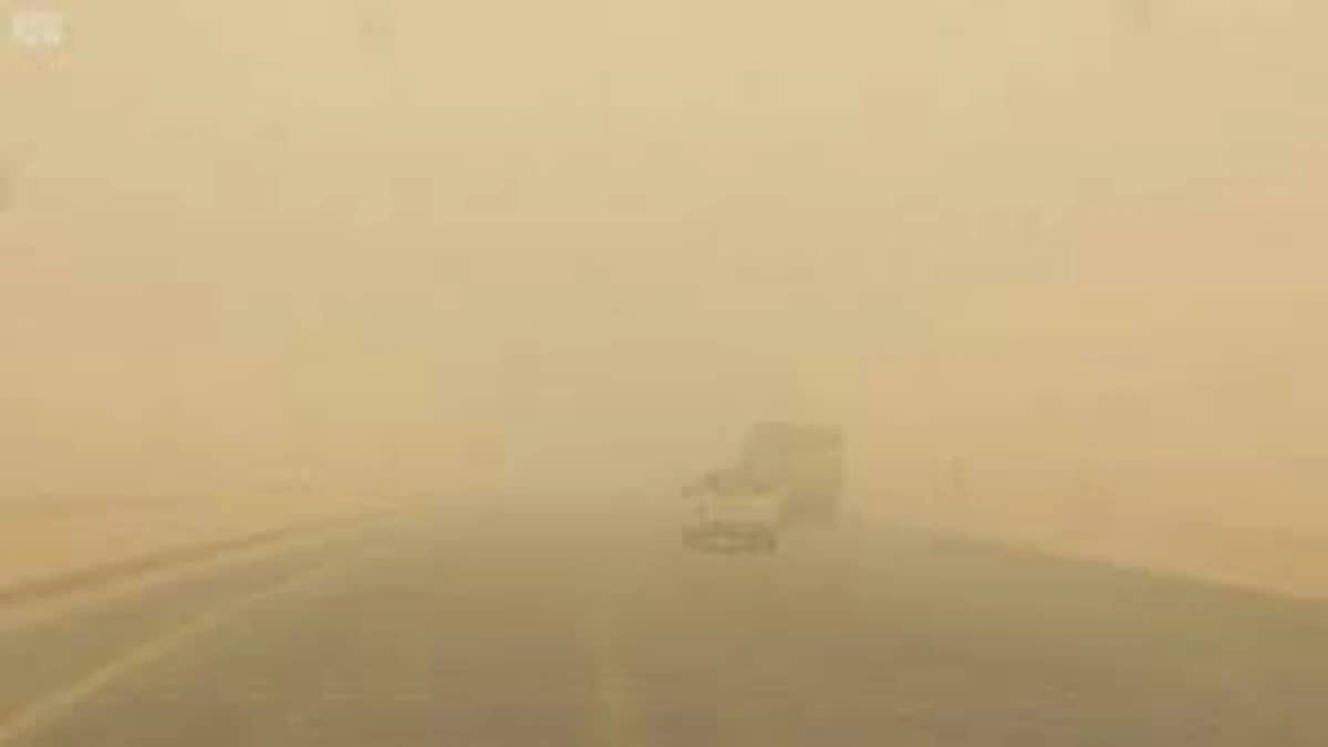 رياح نشطة وأتربة مثارة تسود أجواء المنطقة الشرقية