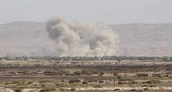 فرار العشرات من الحوثيين تاركين خلفهم أسلحتهم وقتلاهم