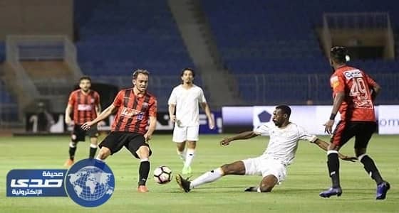 الشباب يخسر امام الرائد بهدفين لهدف