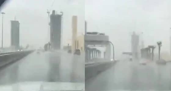 بالفيديو.. هطول الأمطار على الرياض