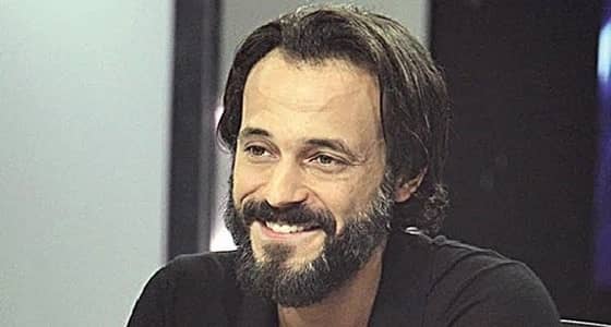 يوسف الشريف يكشف تفاصيل عن مسلسله الجديد.. وجمهوره: " مسروق من فيلم أجنبي "