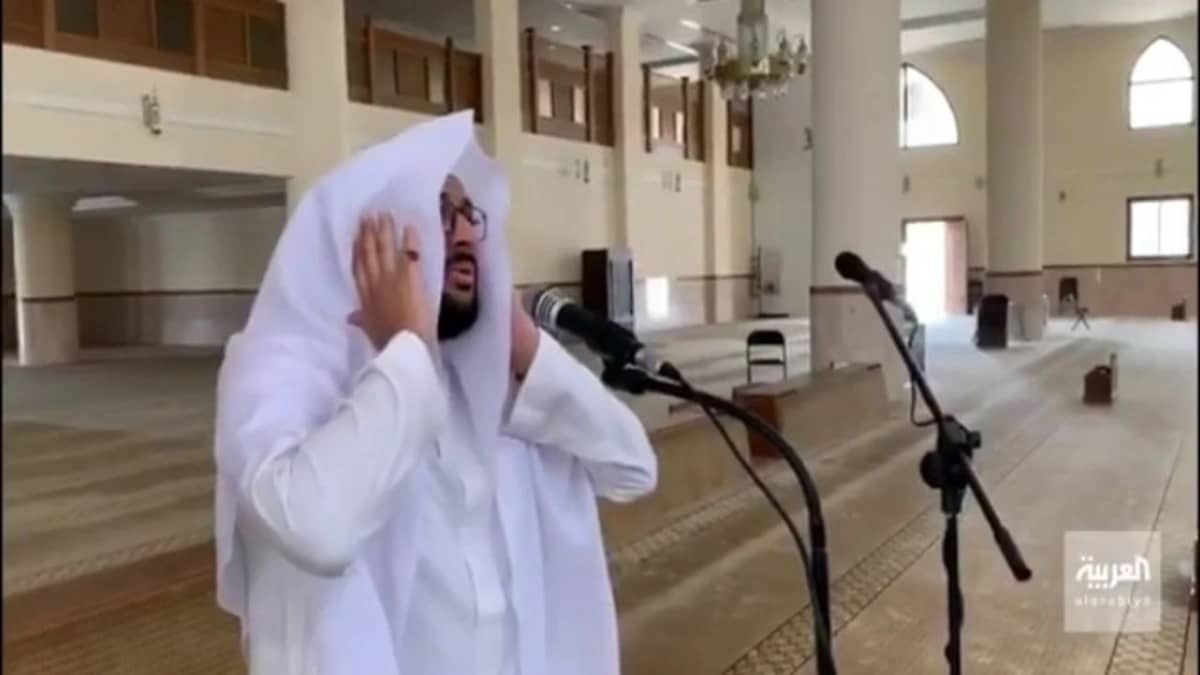 شاهد.. تعافي مؤذن مسجد في الرياض من الفيروس المستجد