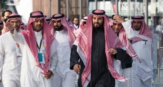 بالصور.. سمو ولي العهد يزور معرض الرياض للسيارات