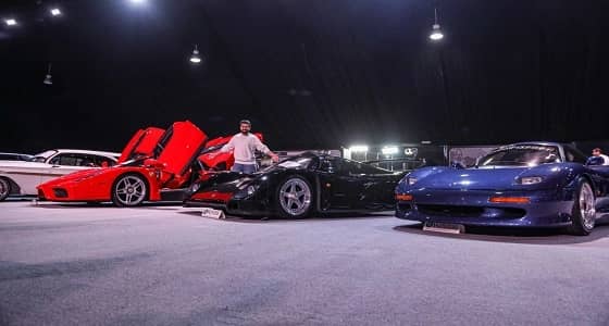 بالفيديو.. 3 سيارات نادرة تواجدت بمعرض الرياض